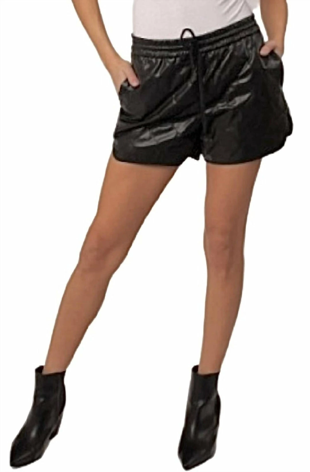 Dear John Denim women Clara Short in Black 3 Dear John Denim women Clara Short in Black